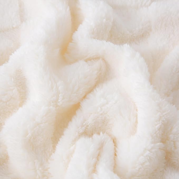 Cream White Fleece Throw Blanket 50”×60” for Couch Sofa Bed,Super Soft Cozy Plush Microfiber Flannel Blanket with 3D Checkered Design Lightweight for Adults,Woman,Girls