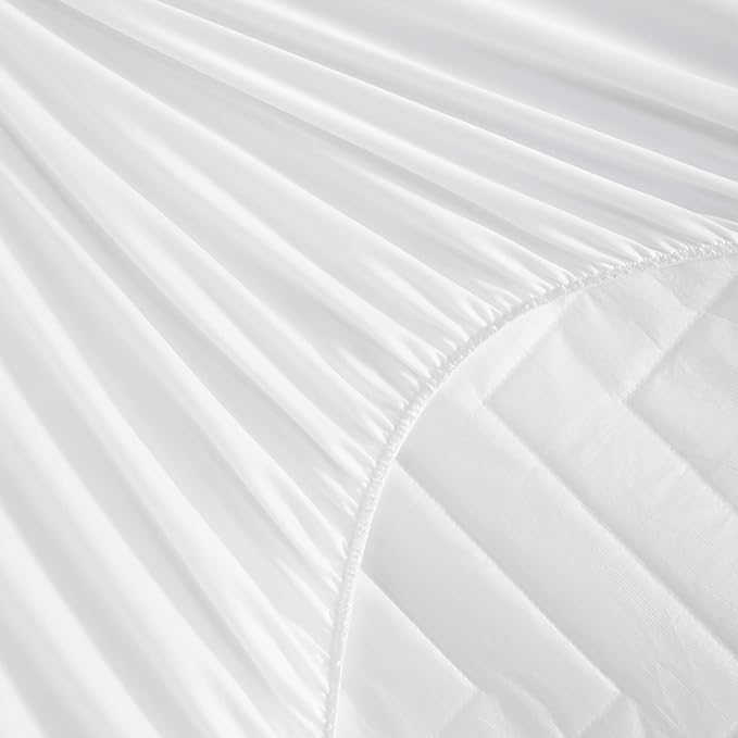 1 Pack Waterproof Mattress Protector, Quilted Mattress Pad with 15 Inch Deep Pocket, Soft Breathable Microfiber Surface, Machine Washable Bed Mattress Cover, White