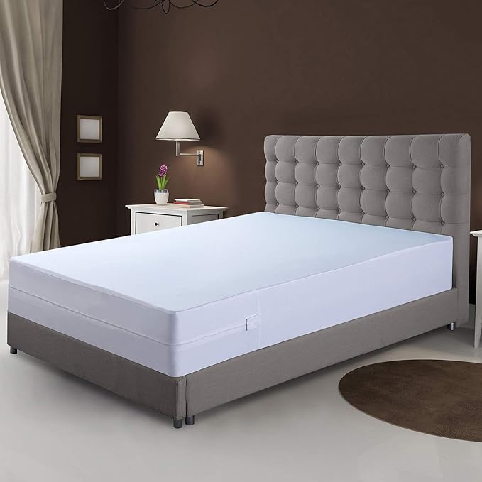Utopia Bedding Zippered Mattress Encasement Full - 100% Waterproof and Bed Bug Proof Mattress Protector - Absorbent, Six-Sided Mattress Cover