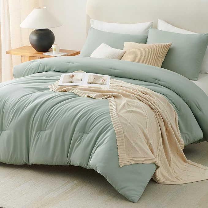 CozyLux King Size Comforter Set Sage Green, 3 Pieces Solid Comforters King Size Breathable Quilted Bedding Sets, Luxury Soft Lightweight Bed Set with Down Alternative Comforter and 2 Pillowcases