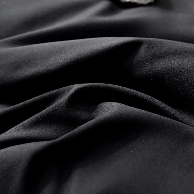 ROSGONIA Oversized King Comforter 120x120, 3pcs Super King Comforter (1 Black Comforter & 2 Pillowcases) Lightweight Warm Bedding Set Blanket Quilt
