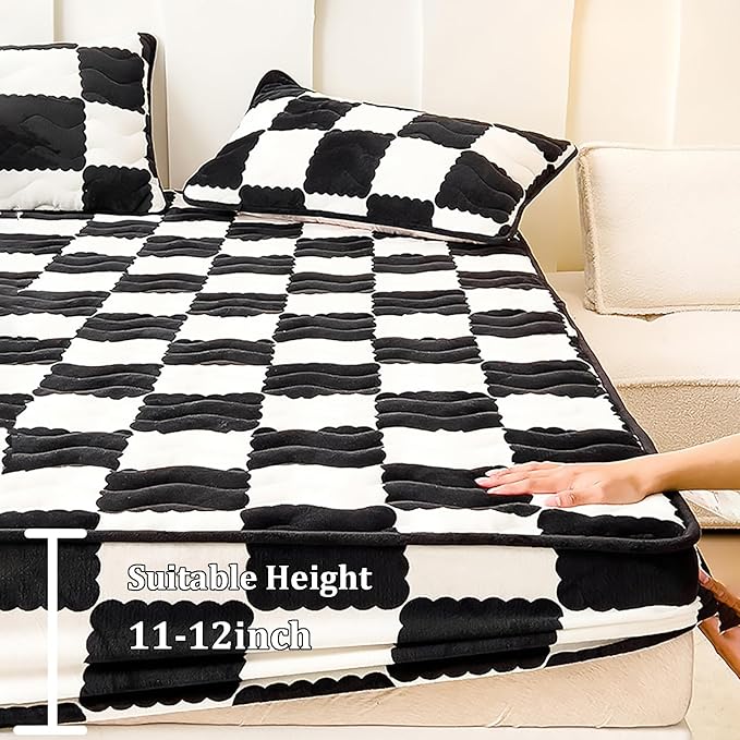 Velvet Fitted Sheet, Soft Velvet Fleece Bed Sheet Mattress Protector Cover with 12'' Deep Pocket Breathable Mattress Pad Cover, Elastic Fitted Mattress Topper(King-71x79inch, Black)