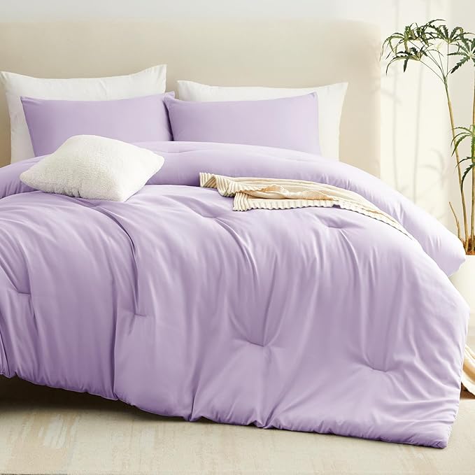 CozyLux Lavender King Size Comforter Set, 3 Pieces Light Purple Solid Breathable Quilted Bedding Sets, Luxury Fluffy Soft Bed Set with Down Alternative Comforter and 2 Pillowcases for All Season