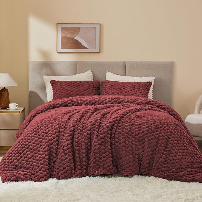 BEDELITE Fluffy King Size Comforter Set - Burgundy Fleece Soft Comforter for King Size Bed, Luxury Warm Bedding Set for Winter, Fuzzy Bed Set 3 Pieces (1 Comforter, 2 Pillowcases)