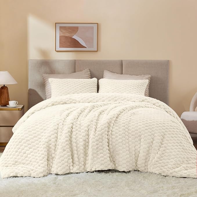 BEDELITE Fluffy King Size Comforter Set - Beige Fleece Soft Comforter for King Size Bed, Luxury Warm Bedding Set for Winter, Fuzzy Bed Set 3 Pieces (1 Comforter, 2 Pillowcases)