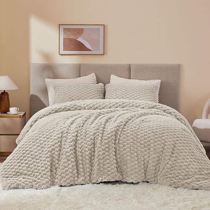 BEDELITE Fluffy Twin Comforter Set - Linen Fleece Soft Comforter for Twin Size Bed, Luxury Warm Bedding Set for Winter, Fuzzy Bed Set 2 Pieces (1 Comforter, 1 Pillowcase)