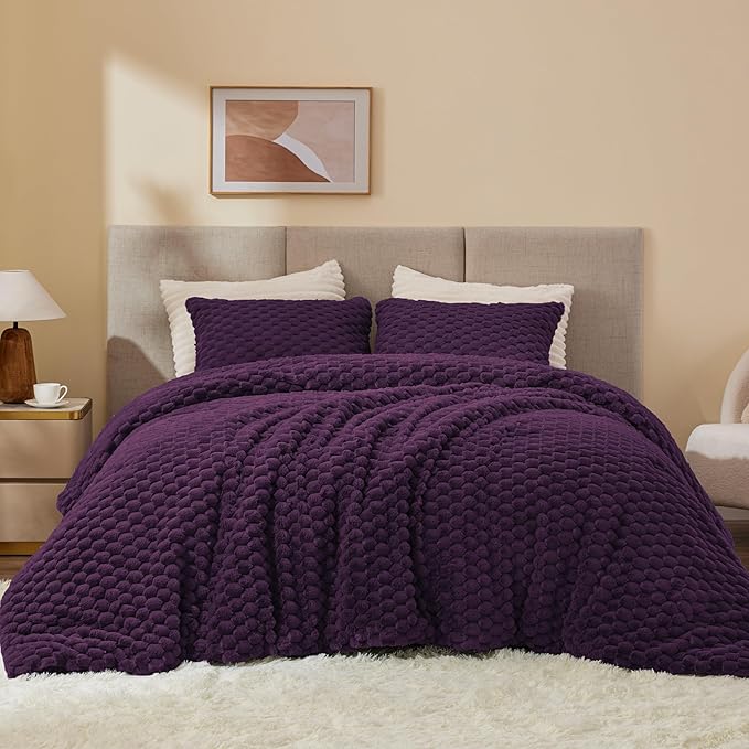 BEDELITE Fluffy Queen Comforter Set - Purple Fleece Soft Comforter for Queen Size Bed, Luxury Warm Bedding Set for Winter, Fuzzy Bed Set 3 Pieces (1 Comforter, 2 Pillowcases)