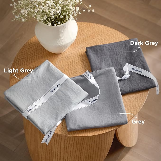 Bedsure Queen Comforter Set, Light Grey Soft Prewashed Bedding for All Seasons, 3 Pieces GentleSoft™ Bed Set, 1 Lightweight Comforter (90"x90") and 2 Pillowcases (20"x26")