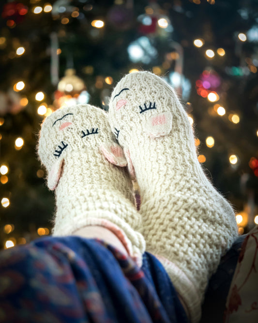 [RESTMENT] The "Warm Feet" Equation: How socks can help you fall asleep faster
