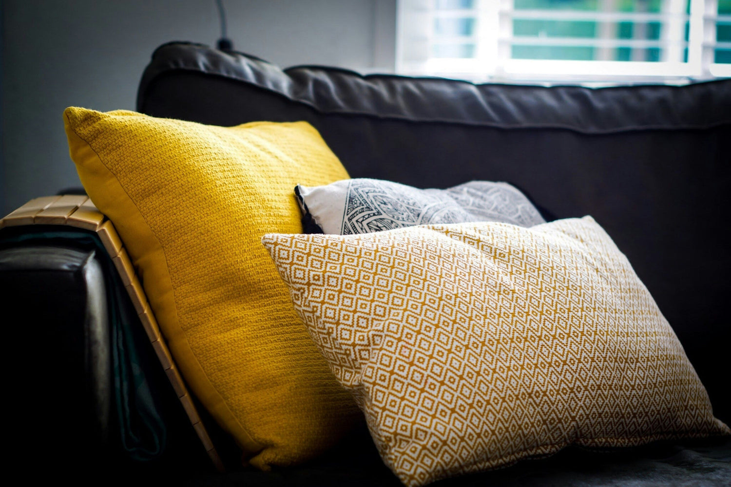 PILLOWS & PILLOWCASES