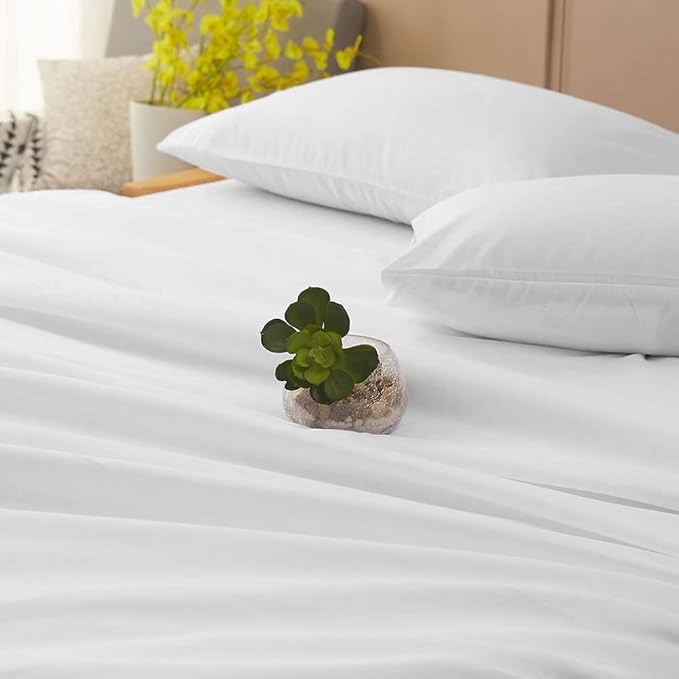 SONORO KATE Bed Sheet Set Super Soft Microfiber 1800 Thread Count Luxury Egyptian Sheets 18-Inch Deep Pocket Wrinkle and Hypoallergenic-4 Piece(Full White)