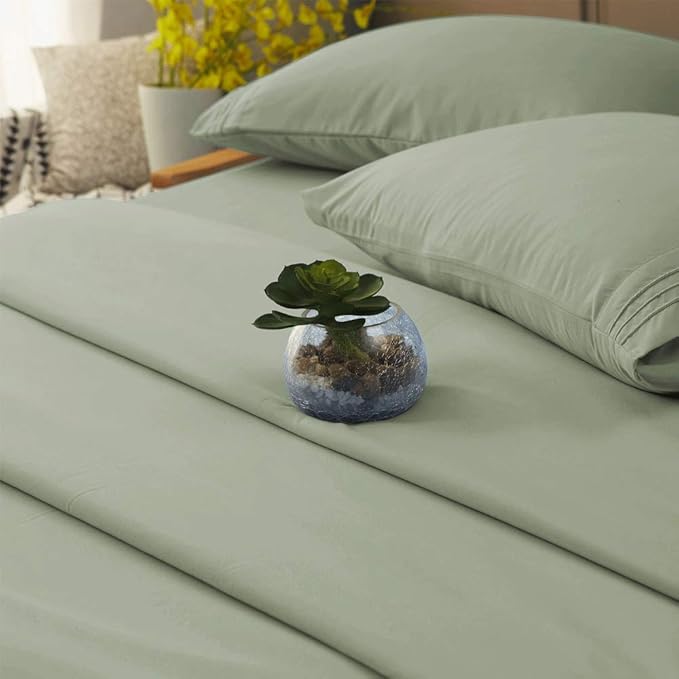 SONORO KATE Bed Sheet Set Super Soft Microfiber 1800 Thread Count Luxury Egyptian Sheets 16-Inch Deep Pocket，Wrinkle and Hypoallergenic-4 Piece (Sage, King)