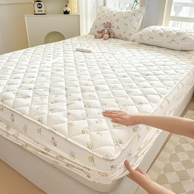 Mattress Protector, Soft Breathable Noiseless Mattress Cover with Stretchable Pockets for 6-11 inches Mattress, Machine Washable (02,King 72"x80")