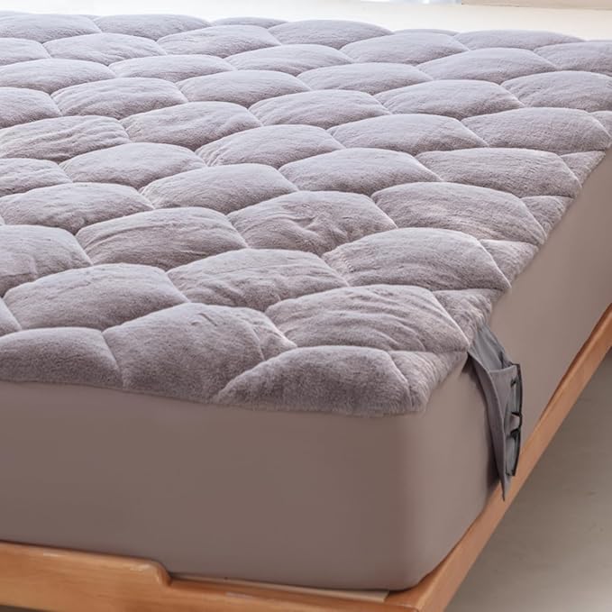 Faux Fur Mattress Pad Quilted Fitted Mattress Cover, Fluffy Warm Soft Breathable Mattress Protector, Mattress Topper with 8-21" Deep Pocket (Gray, King)