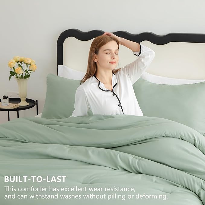 CozyLux Full Size Comforter Set Sage Green, 3 Pieces Solid Breathable Quilted Bedding Sets, Luxury Lightweight Soft Bed Set with Down Alternative Comforter and 2 Pillowcases for All Seasons
