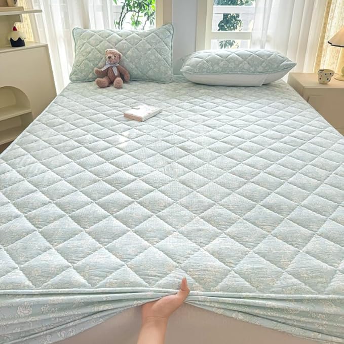 Mattress Protector, Soft Breathable Noiseless Mattress Cover with Stretchable Pockets for 6-11 inches Mattress, Machine Washable (01,Twin XL 47"x80")