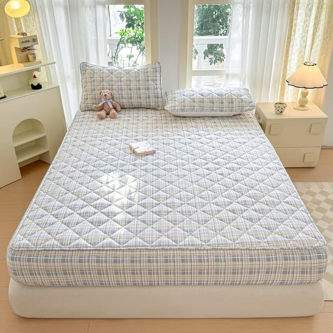Mattress Protector, Soft Breathable Noiseless Mattress Cover with Stretchable Pockets for 6-11 inches Mattress, Machine Washable (05,King 72"x80")