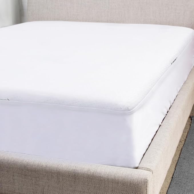 Cariloha Luxurious Aloha Soft Mattress Protector | White | Queen | 100% Waterproof Top | Deep Pocket Design | Corner Active Band