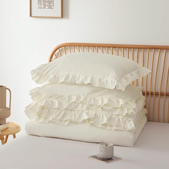 JANZAA Twin Comforter Set Creamy White Ruffle Comforter with 1 Pillowcase Soft Twin Size Bed Set Vintage Farmhouse Bed Comforter Set Fluffy Shabby Chic Bedding for All Season