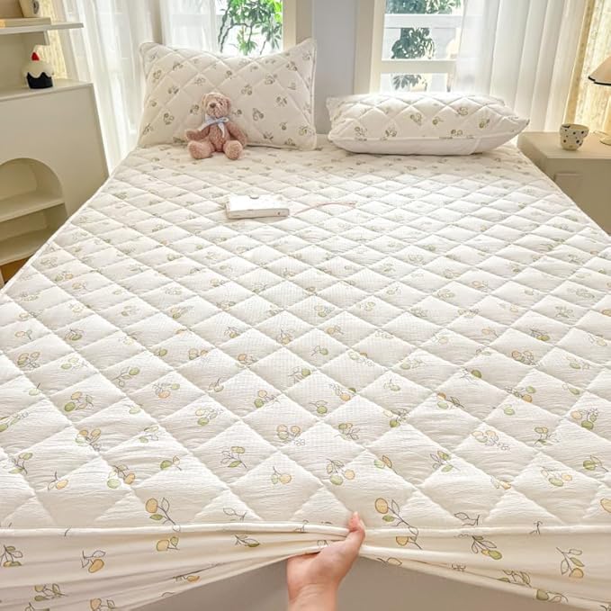 Mattress Protector, Soft Breathable Noiseless Mattress Cover with Stretchable Pockets for 6-11 inches Mattress, Machine Washable (02,King 72"x80")