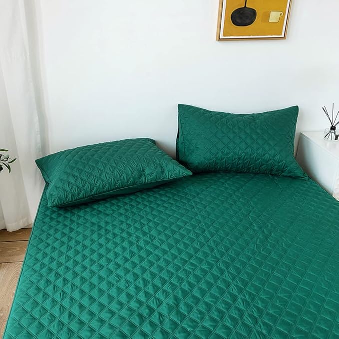 vctops Quilted Fitted Sheet Waterproof Mattress Protector Pad Ultra Soft Elastic Fitted Deep Pocket Bed Cover (Green, Full)
