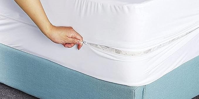 King Size Vinyl Mattress Protector Zippered Encasement Cover 100% Waterproof Prevent Stains and Spills (King)
