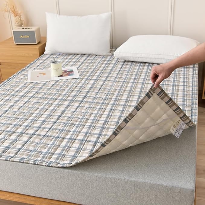 Mattress Pad Cal-King，Breathable，Non-Slip Mattress Protector with Elastic Straps，Quilted Mattress Topper Cover for Adults and Kids，Raw Cotton，Washable