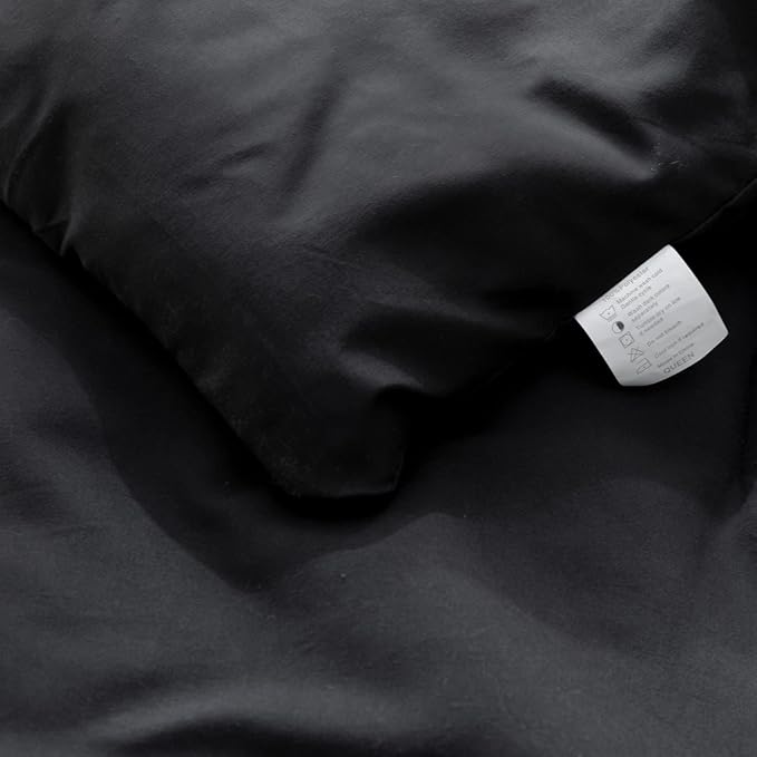 ROSGONIA Alaskan King Comforter 136x120, Black, 1 Extra Large King Size Comforter Oversized & 2 Pillowcases, Lightweight Warm Bedding Set Quilt