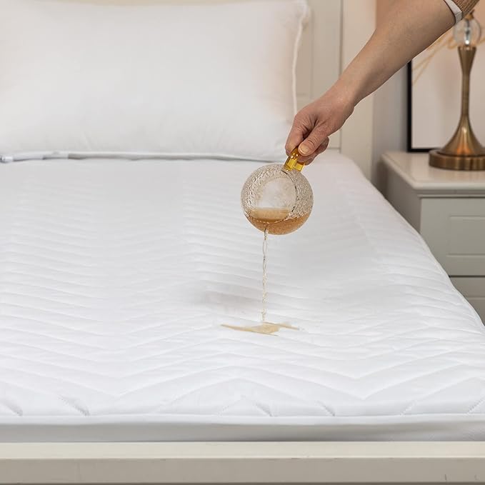 Kingnex Waterproof Quilted Mattress Protector Pad Fitted Padded Matress Cover with Deep Pocket Queen Size