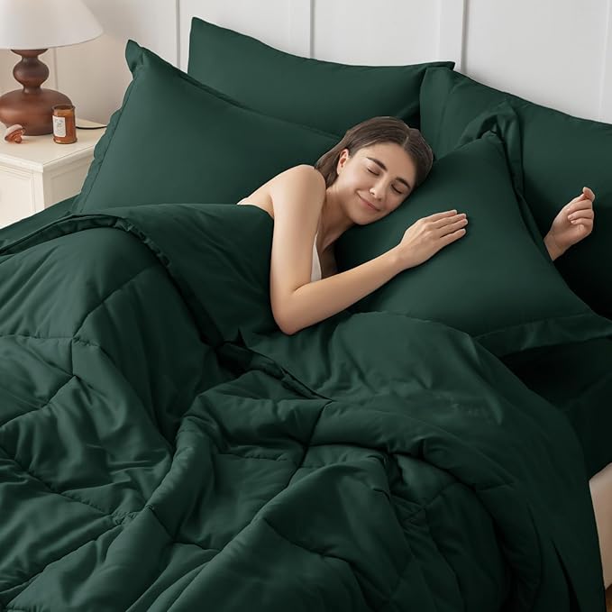 JOLLYVOGUE California King Comforter Set, Ultra-Soft Bed in a Bag Cal King Size 7 Pieces, Oeko-TEX Certified Bedding Set with Down Alternative Comforter, Sheets, Pillowcases & Shams, Emerald Green