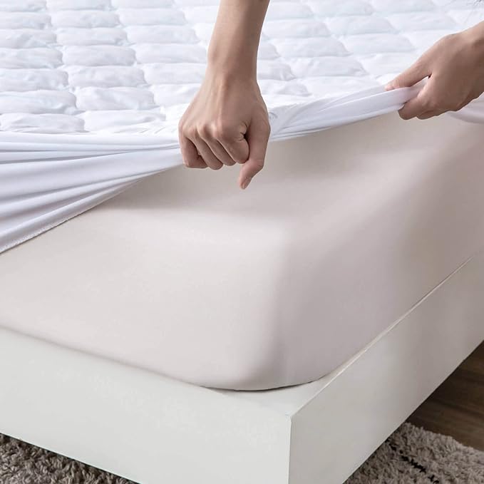 Quilted California King Mattress Protector Pad Waterproof Soft Noiseless Padded Fitted Mattress Cover with Deep Pocket for Air Mattress Cal King