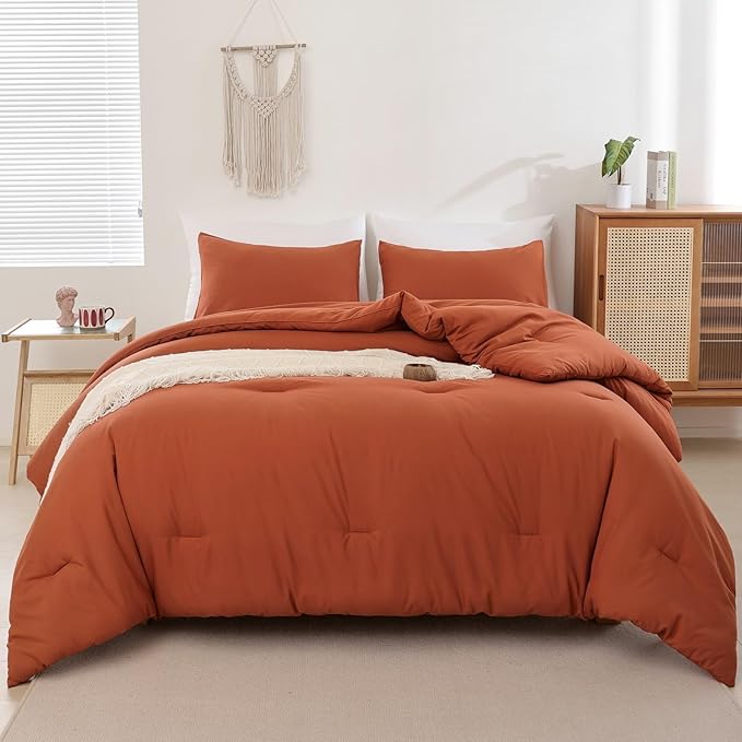 ROSGONIA Oversized King Comforter 120x120, 3pcs Super King Comforter (1 Burnt Orange Comforter & 2 Pillowcases) Lightweight Warm Bedding Set Quilt