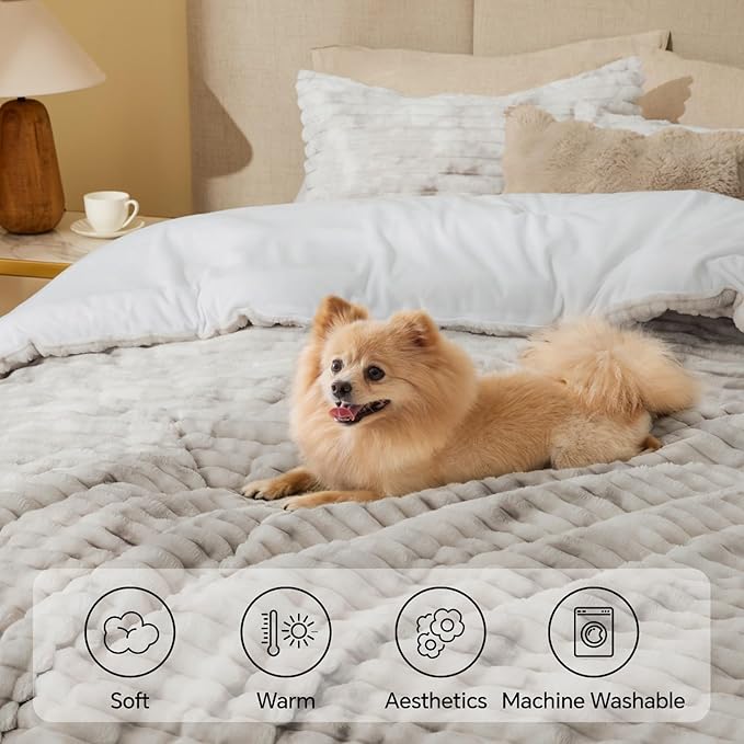 BEDELITE Fleece King Comforter Set -Super Soft & Warm Fluffy Grey&White Bedding, Luxury Fuzzy Heavy Bed Set for Winter with 2 Pillow Cases