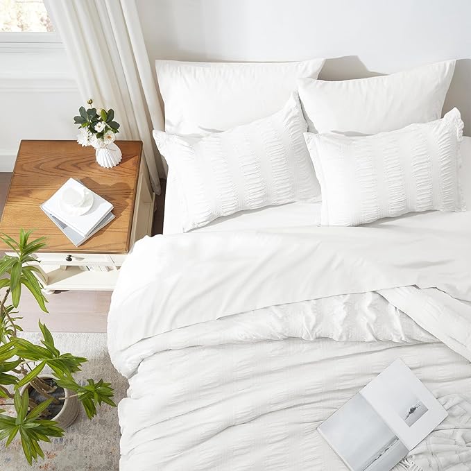 Zzlpp Queen Comforter Set 7 Pieces, White Seersucker Bed in a Bag with Comforter, Pillow Shams, Pillowcases, Flat Sheet, Fitted Sheet