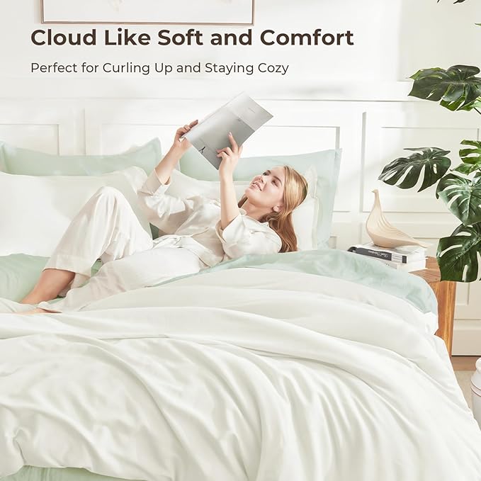 Litanika Oversized King Comforters Ivory Super King Plus Size, 3 Pieces Lightweight Solid Bedding Comforter Set, All Season Fluffy Bed Set (128x120In Comforter & 2 Pillowcases)