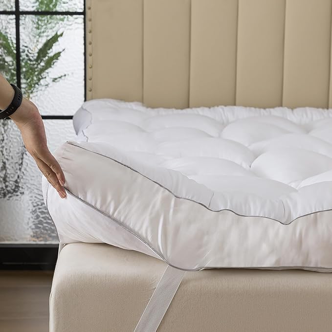 Memory Foam Mattress Topper Queen Pressure-Relieving Bed Topper with Secure Strap Design for Back Pain, Soft and Supportive, Shredded Memory Foam