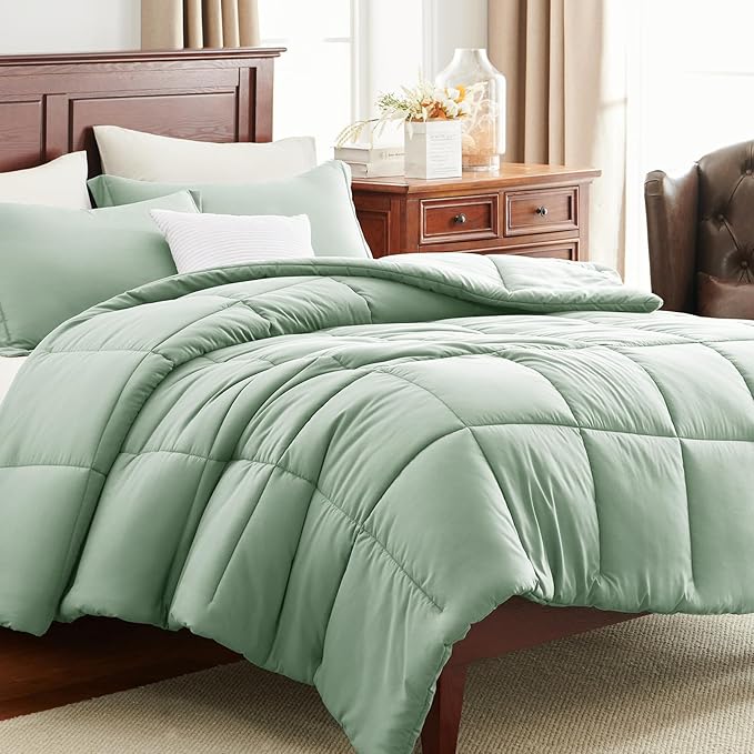 CozyLux King Size Comforter Set - Sage Green Comforter King Size, 3 Pieces Box Stitched Bed Set for All Seasons, Soft Lightweight Bedding Sets with 1 Down Alternative Comforter and 2 Pillow Shams