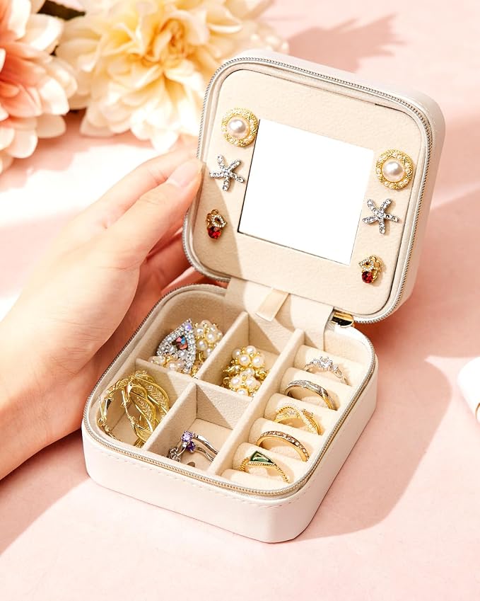 Enthralite Travel Jewelry Box for Girls: Traveling Jewelry Case Gift for Women - Mini Organizer for Necklaces Earrings White Z - Image 6