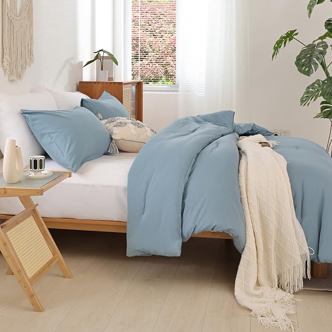 ROSGONIA Oversized King Comforter 128x120, 3pcs Super King Plus (1 Dusty Blue Comforter & 2 Pillowcases) Lightweight Oversized King Bedding Set Blanket