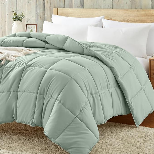 Homelike Moment Twin Comforter Duvet Insert - Green Down Alternative Bed Comforter Twin Size, Lightweight Bedding Comforters Quilted Soft All Season Solid Green