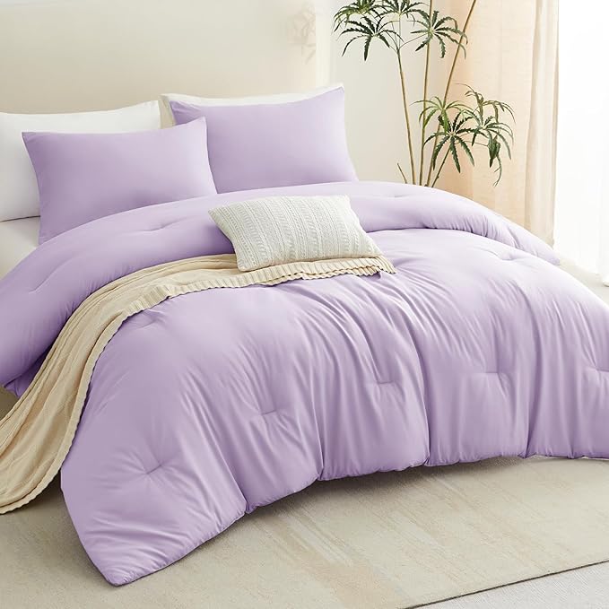 CozyLux Lavender Full Size Comforter Set, 3 Pieces Light Purple Solid Breathable Quilted Boho Bedding Sets, Luxury Fluffy Soft Bed Set with Down Alternative Comforter and 2 Pillowcases for All Season