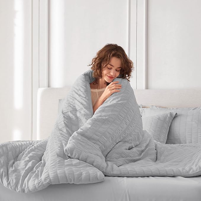 MUXHOMO 5 Pieces Twin Comforter Set, Seersucker Bed in a Bag Twin Size, All Season Luxury Bedding Set with Comforter, Flat Sheet, Fitted Sheet, Pillowcase & Sham, Light Grey