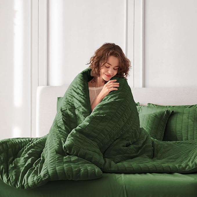 MUXHOMO 7 Pieces California King Comforter Set, Seersucker Bed in a Bag Cal King Size, All Season Luxury Bedding Set with Comforter, Flat Sheet, Fitted Sheet, Pillowcases & Shams, Dark Green