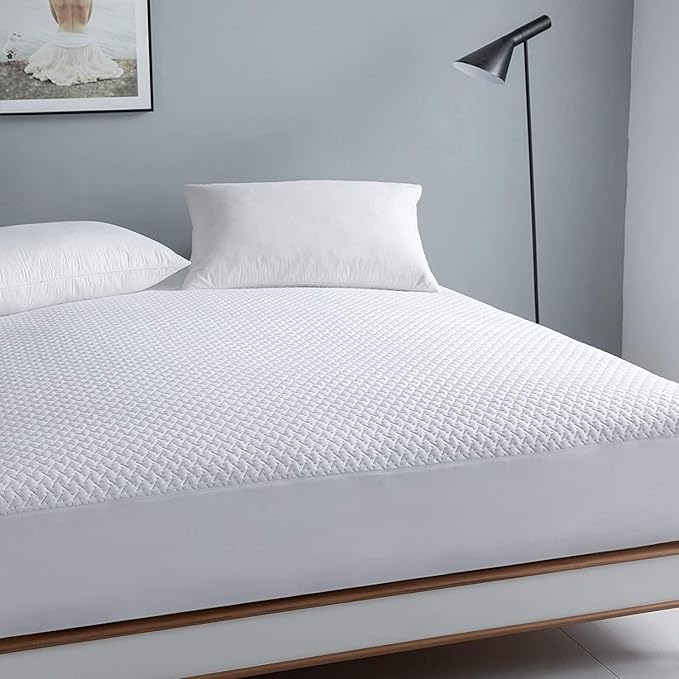 Reaks Twin Size Bed Waterproof Fitted Mattress Protector-Cooling Mattress Pad Cover with Deep Pocket Up to 15''