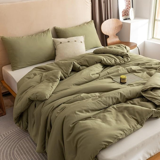 ROSGONIA Alaskan King Comforter 136x120, Olive Green, 1 Extra Large King Size Comforter Oversized & 2 Pillowcases, Lightweight Warm Bedding Set Quilt