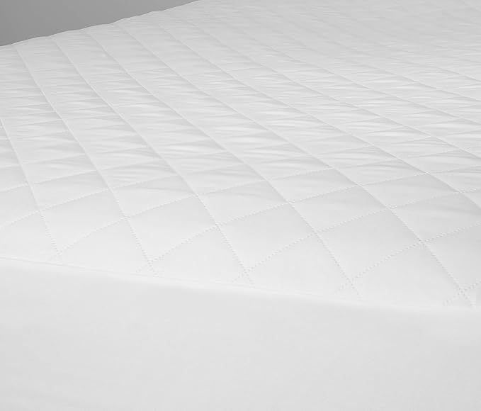 Masirs Twin Mattress Pad Protector Waterproof – Quilted Fitted Mattress Cover, Breathable Diamond Stitch, Soft Plush Topper, Machine Washable, Deep Pocket, White