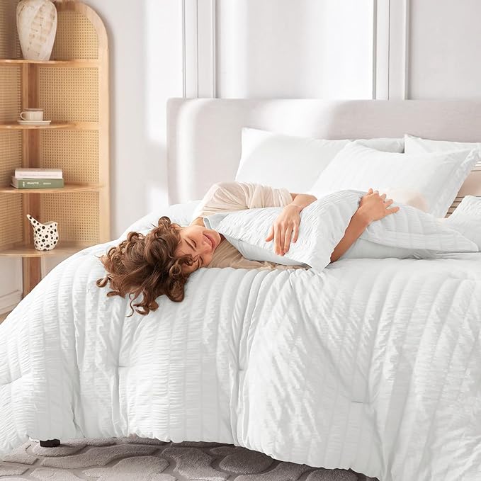 MUXHOMO 7 Pieces Queen Comforter Set, Seersucker Bed in a Bag Queen Size, All Season Luxury Bedding Set with Comforter, Flat Sheet, Fitted Sheet, Pillowcases & Shams, White
