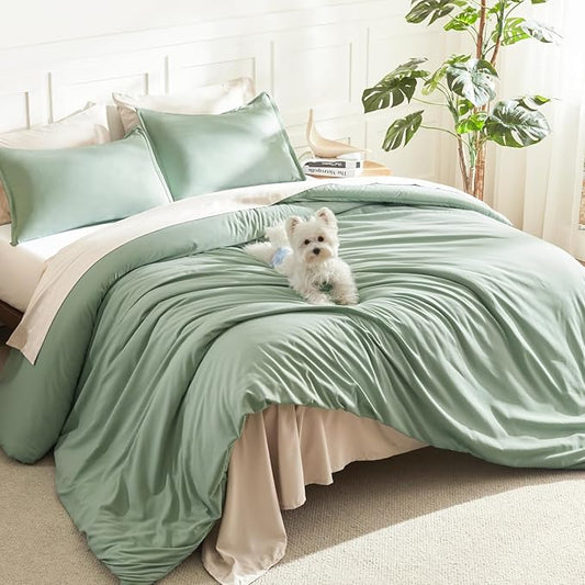 Litanika Oversized King Comforter Set 120x98, 3 Pieces Sage Green Lightweight Solid Bedding Set, All Season Fluffy Bed Set Quilt Blanket (1 Comforter & 2 Pillowcases)
