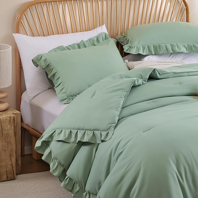 JANZAA Queen Comforter Set Sage Green 3PCS（1 Ruffled Comforter Set and 2 Pillowcases） Vintage Farmhouse Shabby Chic Bedding Soft Fluffy Comforter Set All Season