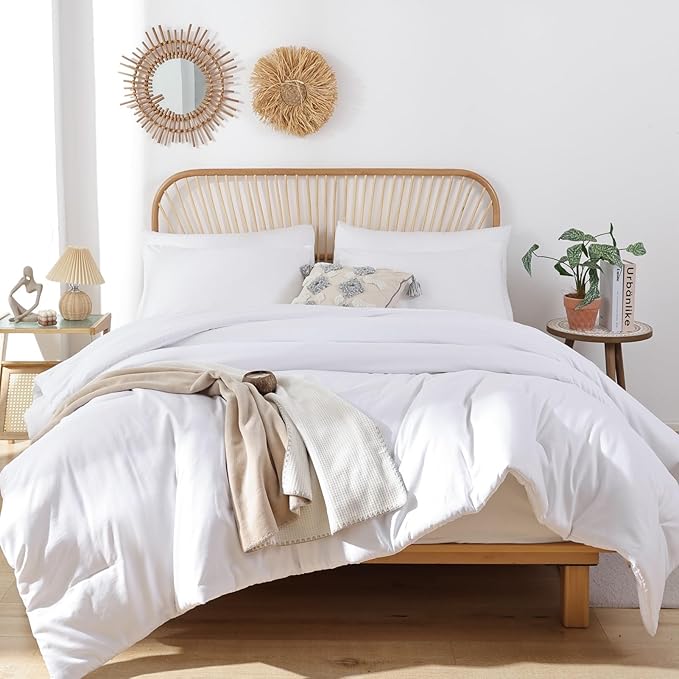 ROSGONIA Oversized King Comforter 120x120, 3pcs Super King Comforter (1 White Comforter & 2 Pillowcases) Lightweight Warm Bedding Set Blanket Quilt